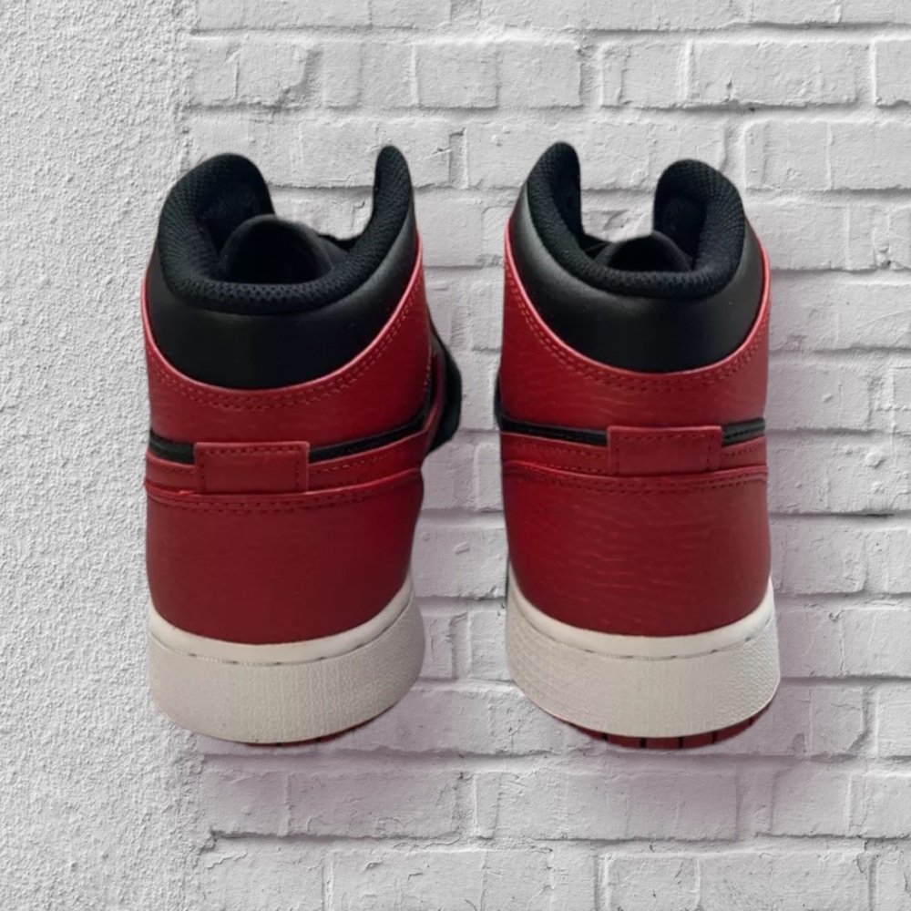 SOLD! NIKE AIR JORDAN 1 MID GS BANNED (2020) BLACK GYM RED-WHITE SZ 7Y/MENS SZ 7 - Picture 4 of 12